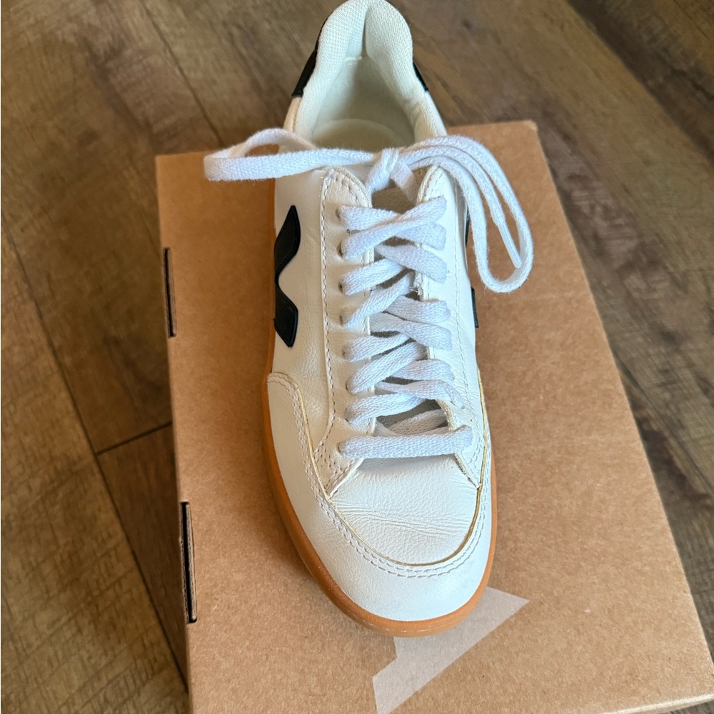 White and Black Vejas Sneakers